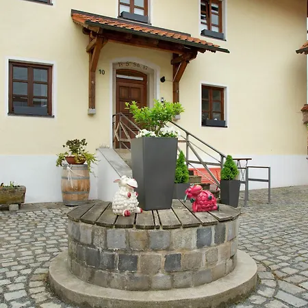 Schoenauer Hof - Rosalie Apartmán Pasov